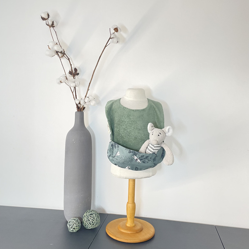 Bavoir Collector So Mout' micro-éponge et popeline motifs libellules avec poche collectrice 100% coton Bavoir Collector So Mout' micro-éponge et popeline motifs libellules avec poche collectrice 100% coton