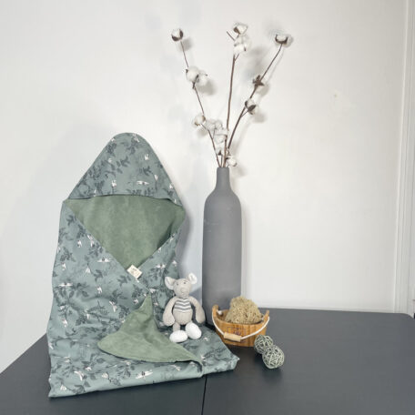 Cape de bain So Mout' micro-éponge verte et popeline motifs libellules gris vert 100% coton